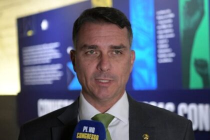 Flávio Bolsonaro acusa Lula de elevar impostos em meio à escalada dos combustíveis 18 ocrente 1774012766