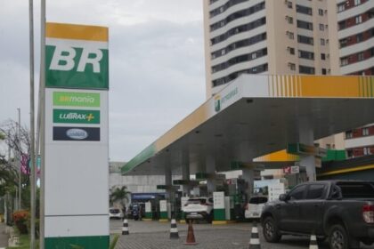 Governo notifica Vibra, Ipiranga e Raízen e dá 48 horas para esclarecer reajustes de combustíveis 14 ocrente 1774020881
