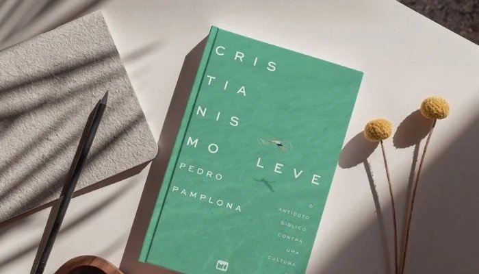 Novo livro contesta regras extras na igreja e defende prática da fé sem peso 2 ocrente 1774131600