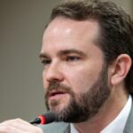 Governo planeja subsídio de R$ 1,20 por litro de diesel importado e quer dividir a conta com os estados 5 ocrente 1774449290