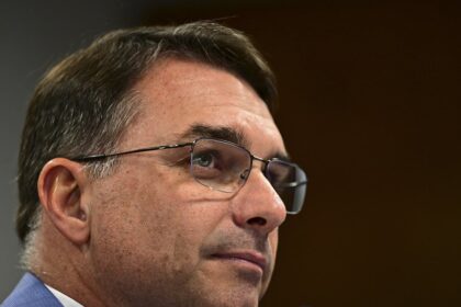 Flávio Bolsonaro recruta influenciadores e partidos do Centrão para ampliar base na Câmara 16 ocrente 1774470938