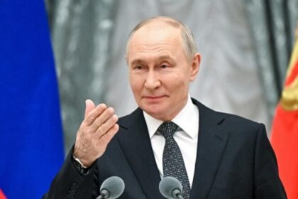 Moscou teria iniciado envio de drones ao Irã para uso contra EUA e Israel, aponta Financial Times 6 ocrente 1774532977