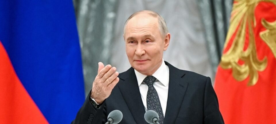 Moscou teria iniciado envio de drones ao Irã para uso contra EUA e Israel, aponta Financial Times 2 ocrente 1774532977