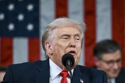 Irã libera dez petroleiros no Estreito de Ormuz em gesto de boa-vontade, afirma Trump 12 ocrente 1774552788