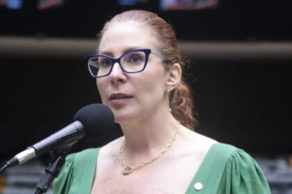 Carla Zambelli pode abrir mão de apelação na Itália e retornar ao Brasil para cumprir pena 16 ocrente 1774633758
