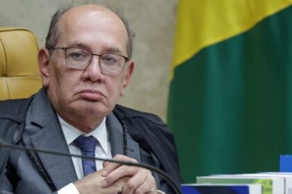 Sóstenes protocola notícia-crime contra Gilmar Mendes por suposto vazamento na CPMI do INSS 14 ocrente 1774659856