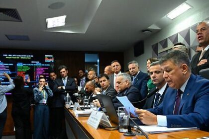 Placar de 19 a 12 enterra relatório da CPMI do INSS e garante vitória ao governo 10 ocrente 1774707579
