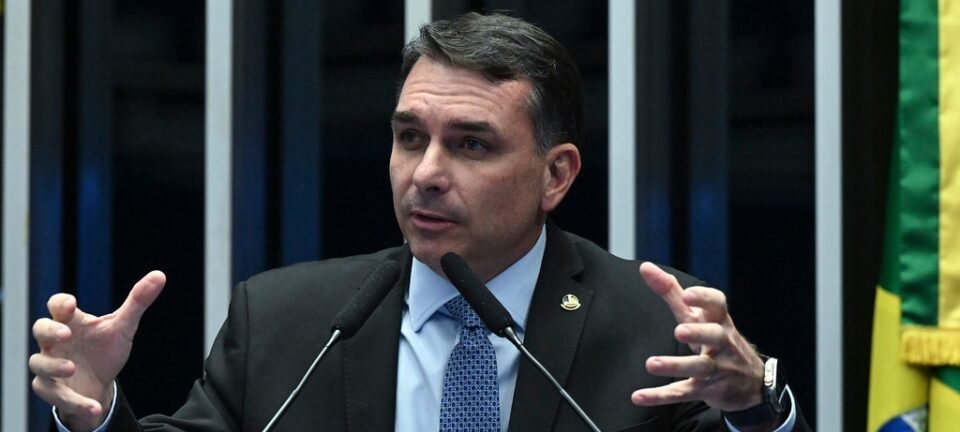 Flávio Bolsonaro prioriza segurança e costumes para reduzir vantagem do PT no Nordeste 2 ocrente 1774796654