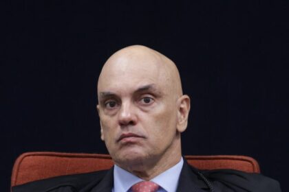 Moraes dá 24 h para defesa de Bolsonaro esclarecer vídeo gravado por Eduardo 10 ocrente 1774985693
