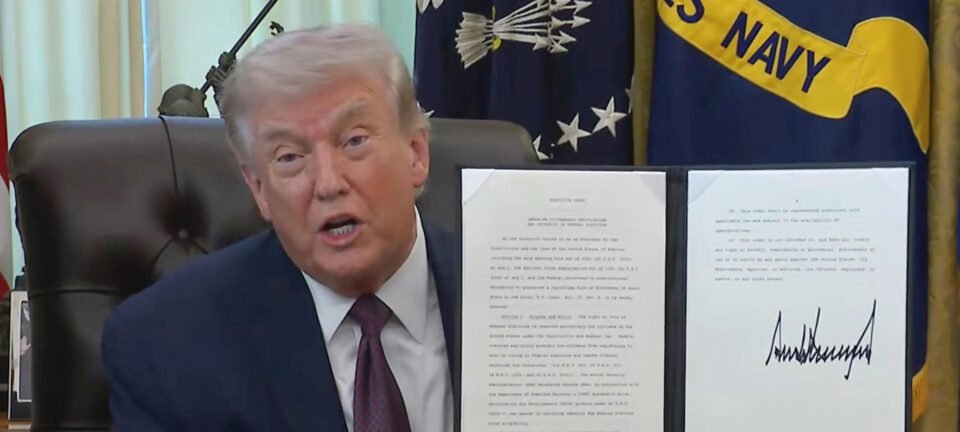 Trump impõe comprovação de cidadania e restringe voto postal nas eleições federais dos EUA 2 ocrente 1775011855