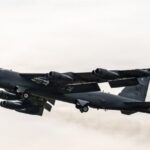 Bombardeiro B-52 faz voos regulares sobre o Irã, confirma general dos EUA 5 ocrente 1775078372