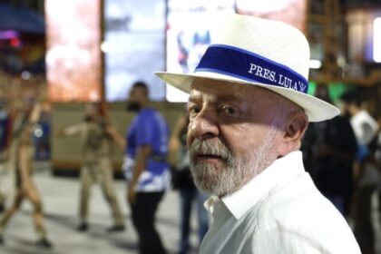 TCU cobra governo sobre uso de servidores federais em desfile que homenageou Lula no Carnaval 6 ocrente 1775112564