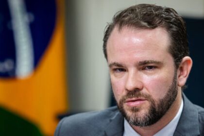 Durigan descarta federalização do Banco de Brasília e diz que DF deve resolver crise 2 ocrente 1775126955