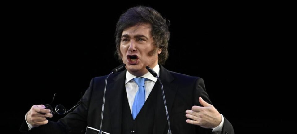 Milei acusa rede russa de pagar jornalistas para enfraquecer seu governo 2 ocrente 1775337573