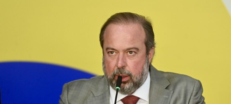 Projeto do governo prevê até 5 anos de prisão por aumento abusivo de combustíveis 2 ocrente 1775513972