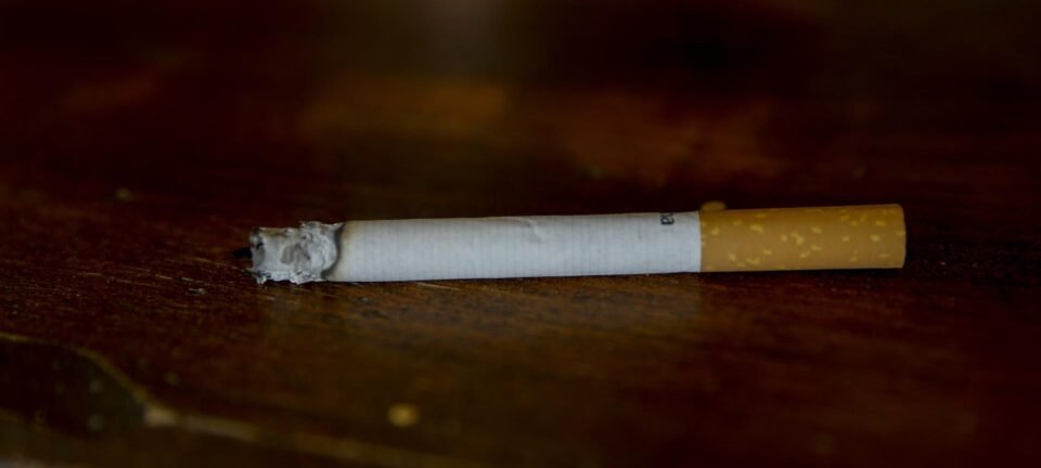 Governo sobe IPI do cigarro a 3,5% para cobrir incentivos a combustíveis 2 ocrente 1775533780
