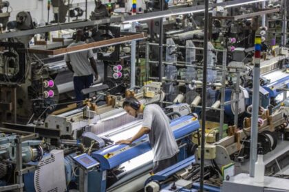 Fim da jornada 6x1 pode encolher PIB em 0,7% e retirar R$ 76,9 bilhões da economia, calcula CNI 2 ocrente 1775569809