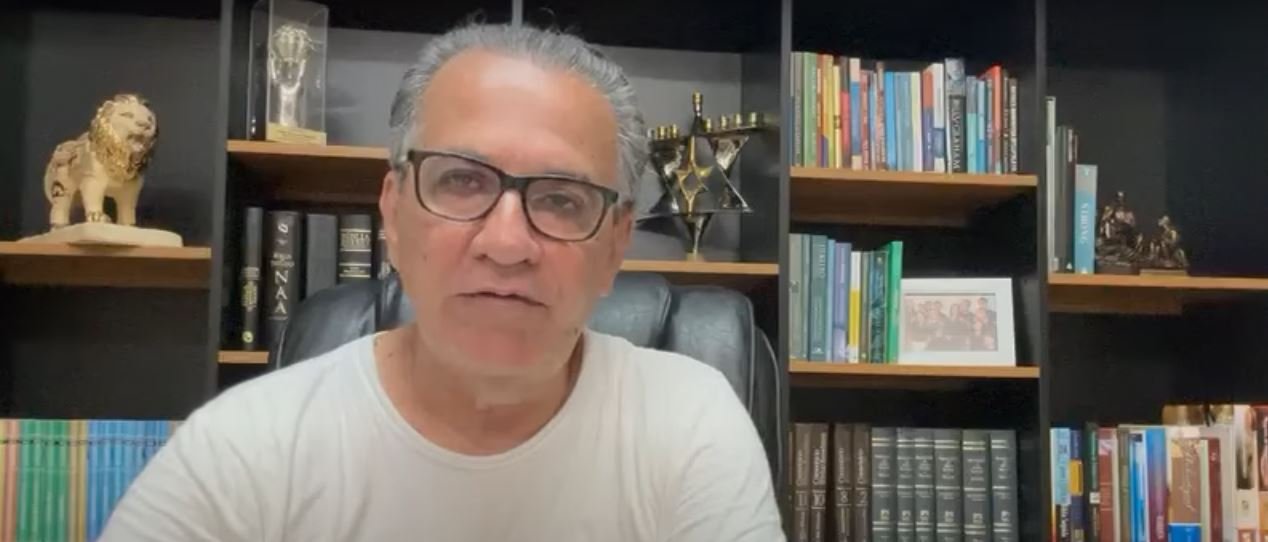 Flávio Bolsonaro retoma diálogo com Silas Malafaia e amplia apoio entre líderes evangélicos 2 ocrente 1775570687