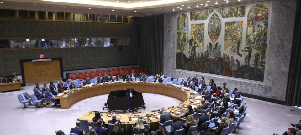 China e Rússia barram resolução na ONU que previa escoltas navais no Estreito de Ormuz 2 ocrente 1775581495