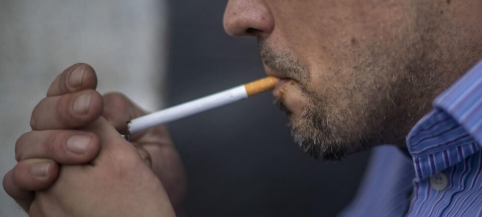 Aumento do IPI sobre cigarros eleva preço mínimo e acende alerta para contrabando, diz Abifumo 2 ocrente 1775593185
