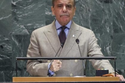 Paquistão diz que cessar-fogo entre EUA e Irã atinge todos os frontes, inclusive o Líbano 18 ocrente 1775609400