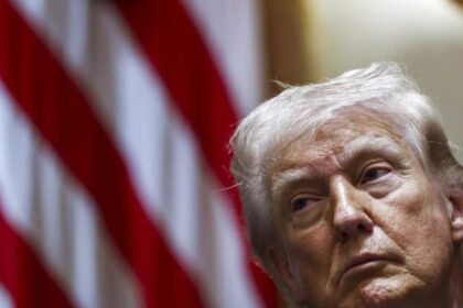 Petróleo cai 11% após Trump declarar cessar-fogo de duas semanas com o Irã 20 ocrente 1775625561