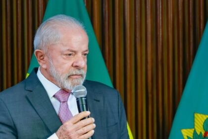 Lula ajusta discurso e assume tom “antissistema” após queda na popularidade 8 ocrente 1775705666