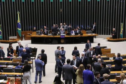 Câmara aprova em primeiro turno PEC que obriga 1% da arrecadação para assistência social 10 ocrente 1775734501