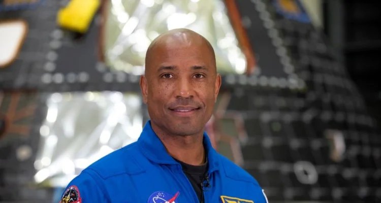 Astronauta Victor Glover homenageia a criação de Deus durante missão Artemis II 2 ocrente 1775779462