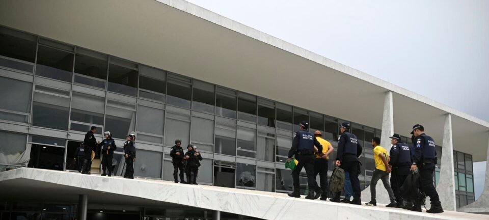 Exército prende três oficiais após STF encerrar processo sobre tentativa de golpe 2 ocrente 1775830763