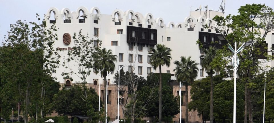 EUA e Irã retomam diálogo presencial em Islamabad com mediação do Paquistão 2 ocrente 1775924369
