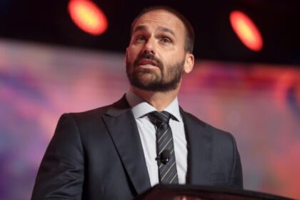 Eduardo Bolsonaro condiciona volta ao Brasil em 2027 à eleição de Flávio para a Presidência 18 ocrente 1775938778