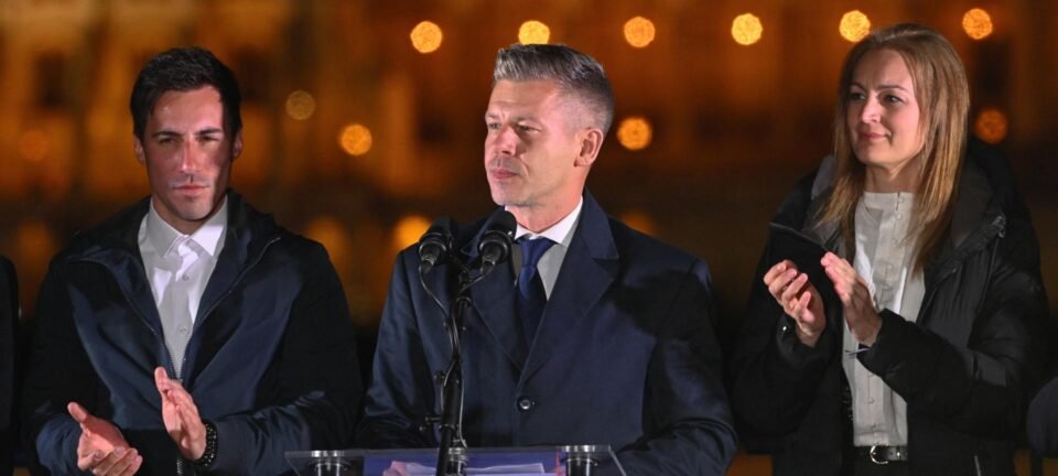Indulto a condenado por acobertar abuso reaquece partido Tisza e encerra 16 anos de Viktor Orbán 2 ocrente 1776041383
