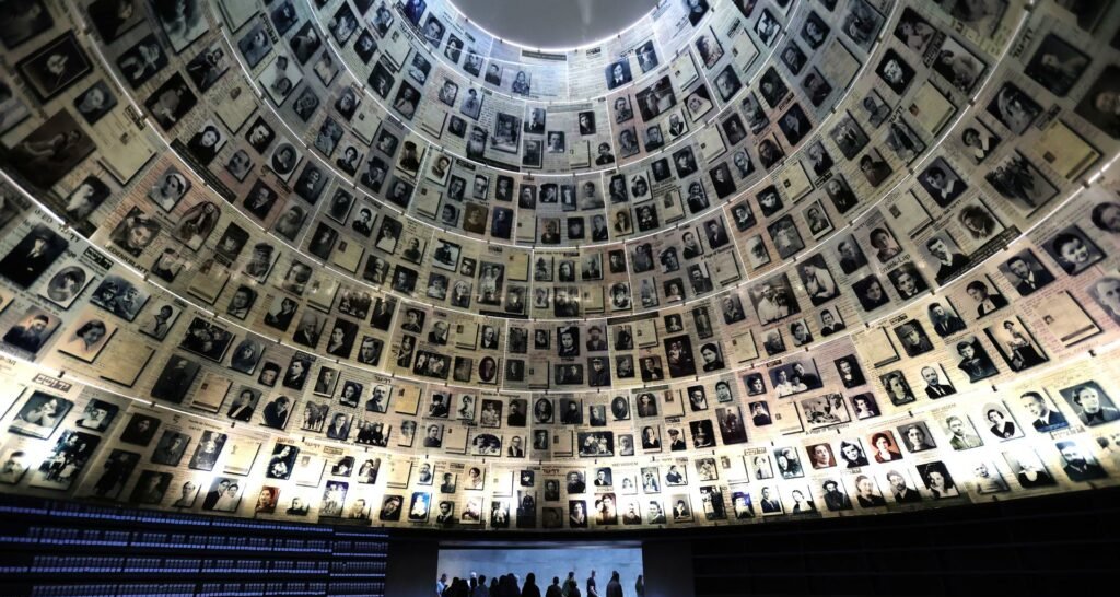 Dia da Memória do Holocausto de 2026 destacará o impacto do genocídio nas famílias judaicas 2 ocrente 1776184501
