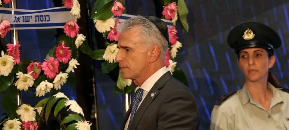 Chefe do Mossad afirma que queda do regime iraniano seguirá como meta após o fim dos combates 2 ocrente 1776186260