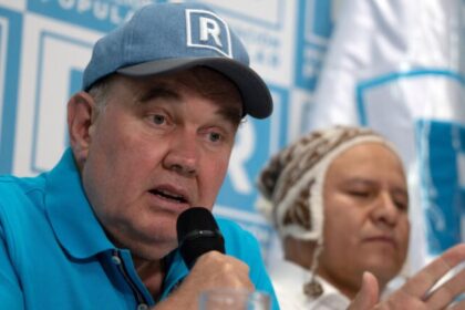 Conservador Rafael López Aliaga exige anulação do pleito presidencial no Peru 20 ocrente 1776256472