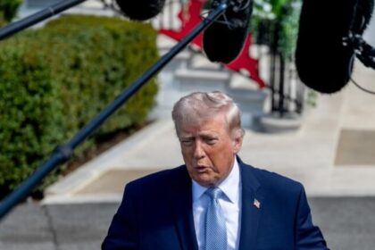 Trump diz que Irã aceita ficar 20 anos sem armas nucleares 14 ocrente 1776369016