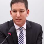 Glenn Greenwald diz que democracia vira “ilusão” se Moraes barrar Flávio Bolsonaro em 2026 5 ocrente 1776430176