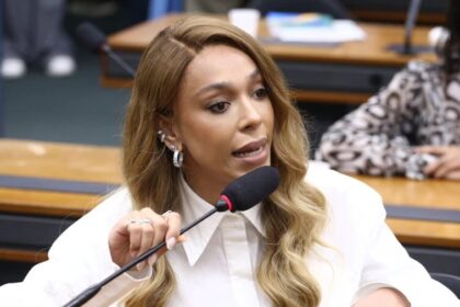 Colunista acusa Érika Hilton de acionar AGU para silenciar críticos antes de projeto virar lei 6 ocrente 1776692974