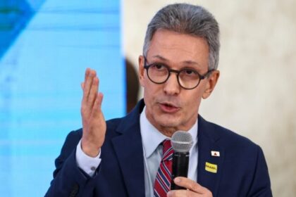 Zema rebate Gilmar Mendes, critica sigilo no STF e diz estar “ainda mais indignado” 12 ocrente 1776717256