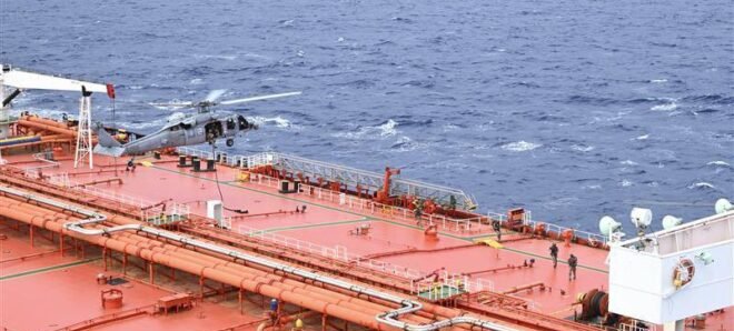 EUA abordam petroleiro ligado ao Irã no Indo-Pacífico e reforçam bloqueio naval 2 ocrente 1776786563