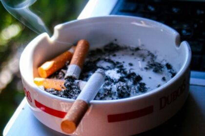 Reino Unido aprova proibição vitalícia de venda de cigarro a quem nasceu a partir de 2009 10 ocrente 1776910757