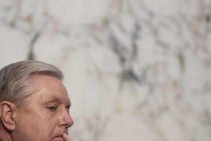 EUA ameaçam estender bloqueio naval a nações que colaborarem com o Irã, diz Lindsey Graham 20 ocrente 1776930565
