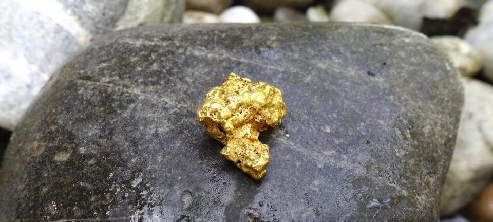 Câmara aprova nova lei do ouro, extingue autodeclaração e cria taxa de R$ 5 por grama 2 ocrente 1776957570
