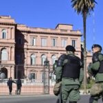 Milei suspende entrada de jornalistas na Casa Rosada após denúncia de “espionagem” 5 ocrente 1776959404