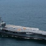 Terceiro porta-aviões dos EUA reforça bloqueio naval contra o Irã no Oriente Médio 4 ocrente 1776986400