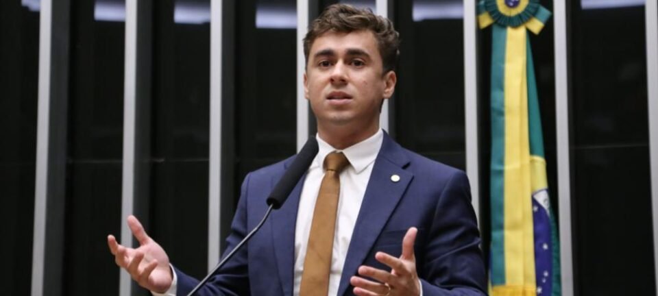 Briga online: Nikolas chama Jair Renan de “toupeira cega” e Flávio Bolsonaro pede trégua 2 ocrente 1777083592