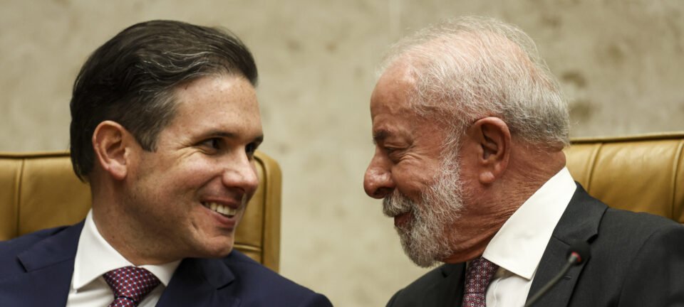 PECs contra escala 6x1 avançam na Câmara e deixam proposta do governo em segundo plano 2 ocrente 1777126787