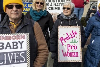 Grupos pró-vida pressionam Senado dos EUA a manter corte de verbas para aborto por mais 10 anos 16 ocrente 1777160953