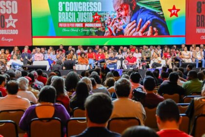 PT lança manifesto “Construindo o Futuro”, critica Trump e busca aproximação com Centrão 20 ocrente 1777223957